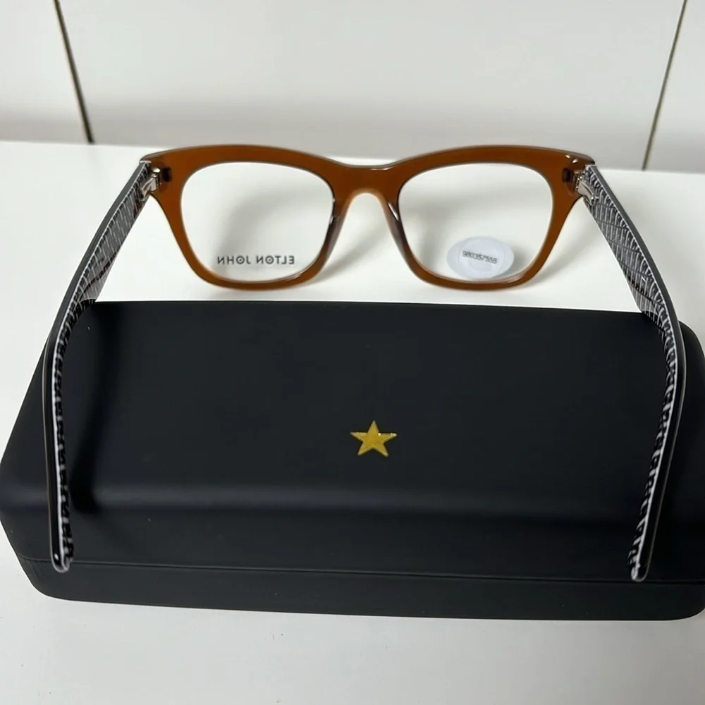 NWT Elton John Fashion Glasses Chaperone